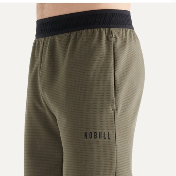 NWT NOBULL Men's Army Green Textured Knit Shorts (7 inch) - Picture 1 of 7